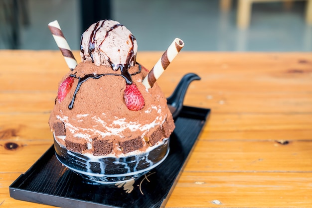 raser la glace au chocolat (bingsu)