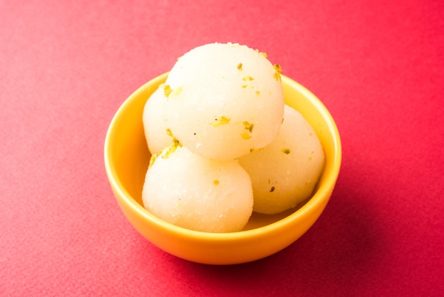 Rasgulla ou rosogulla - aliments sucrés indiens