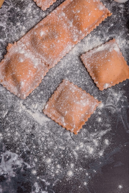 Raviolis aux poivrons faits maison