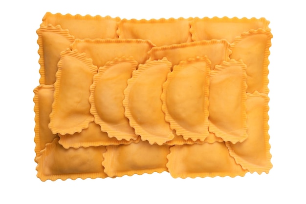 Raviolis crus en arrière-plan Cuisine italienne saine