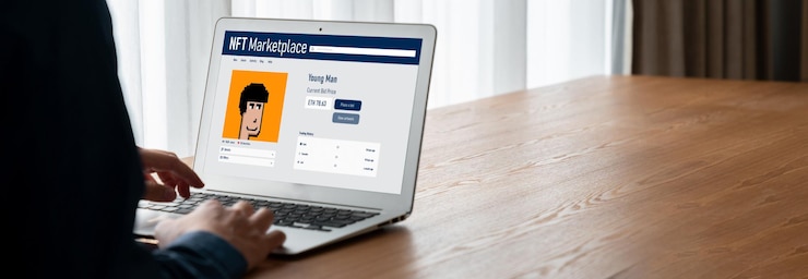 Photo recherche d'emploi en ligne sur un site web moderne permettant aux travailleurs de rechercher des opportunités d'emploi