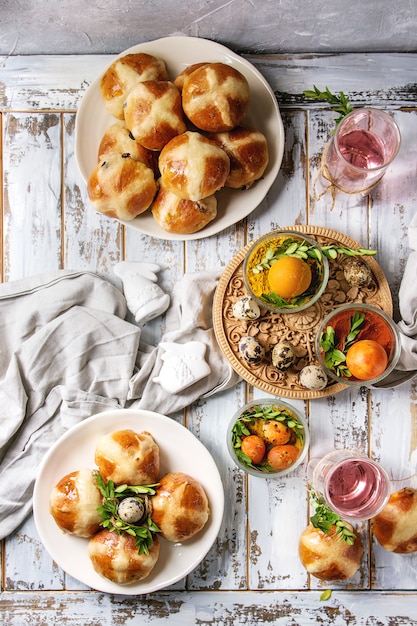 Réglage de la table de Pâques