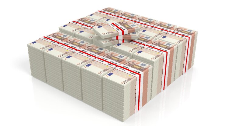 Rendu 3D de piles de liasses de billets de 50 euros isolées sur fond blanc