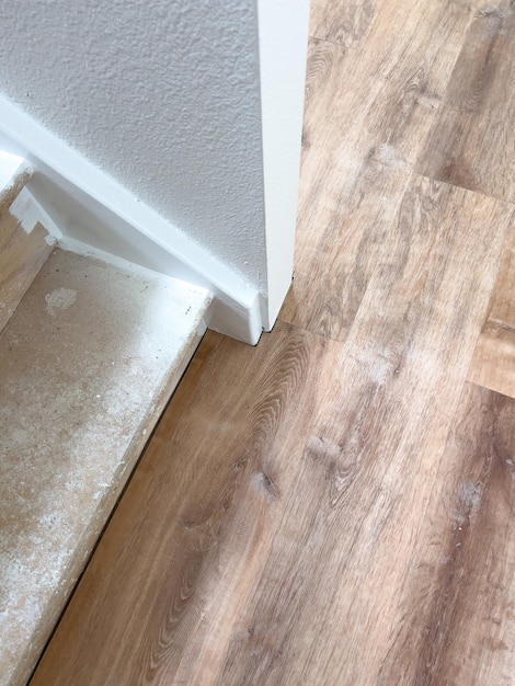 Rénovation de l'escalier de la maison en cours