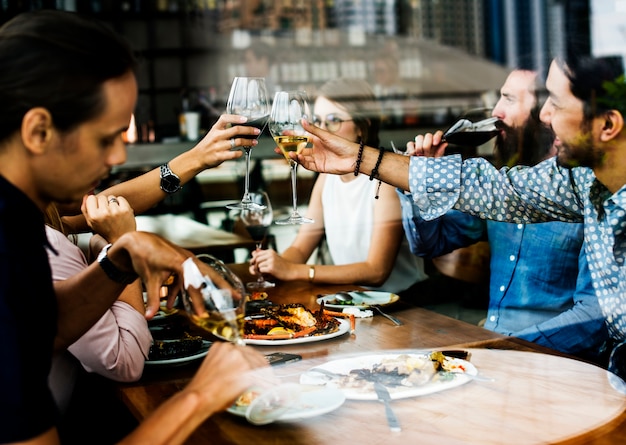 Repas avec des amis