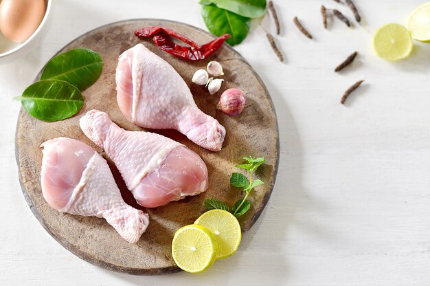 Repas de poulet préparé pour cuisiner