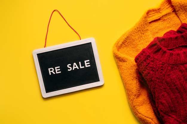 Resalecommerce recommerce re sale concept buyback tradein et upcycling dans l'économie circulaire de détail