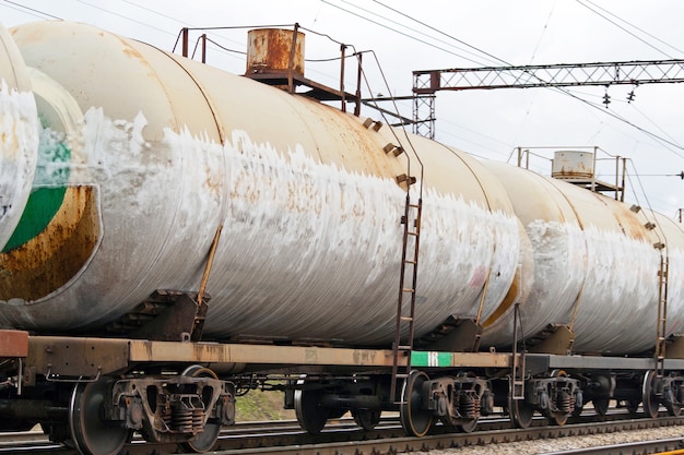 Réservoirs congelés avec gaz liquéfié