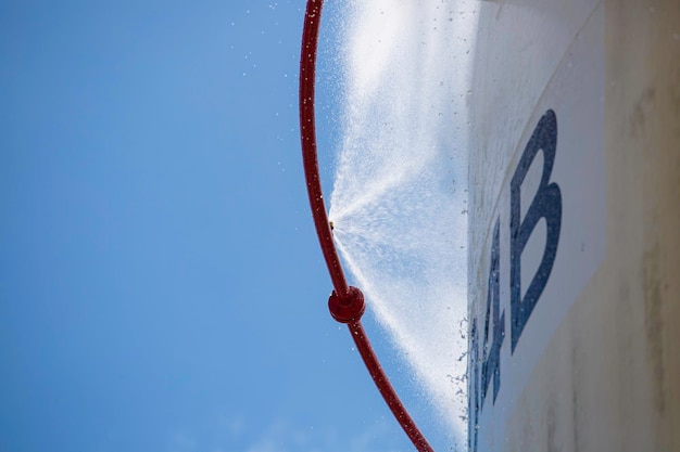 Réservoirs réservoir de toit d'huile avec tuyau anneau de pulvérisation d'eau extincteur d'urgence