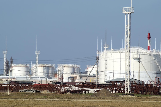 réservoirs de stockage de produits pétroliers équipement de raffinerie