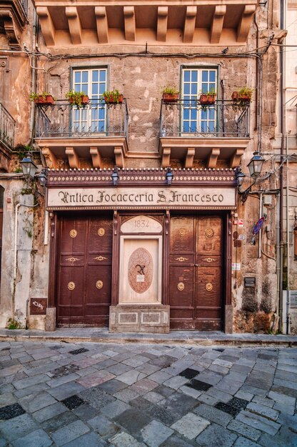 Photo restaurant antica focacceria san francesco avec une cuisine typique sicilienne