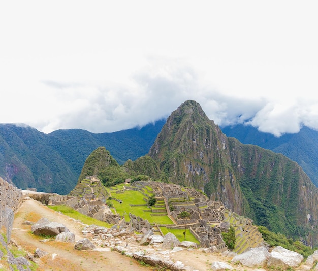 Restes archéologiques du machu picchu situé dans les montagnes de cusco