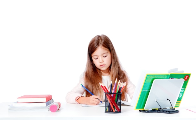 Retour à l'école! Concept d'éducation, de lecture et d'apprentissage.