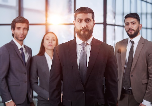 Retrostyle un groupe de gens d'affaires à succès