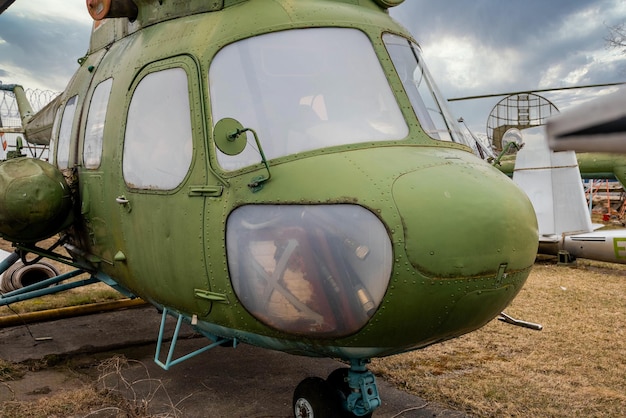 Riga, Lettonie. 10 mars 2021. Ancienne exposition d'hélicoptères militaires de la marine au musée de l'aviation de Riga.