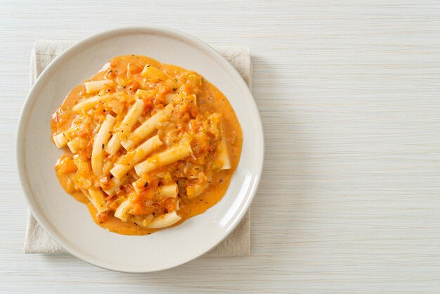 Rigatoni pâtes penne crémeuse à la tomate