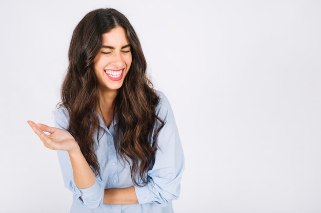 Photo rire de femme et de surface