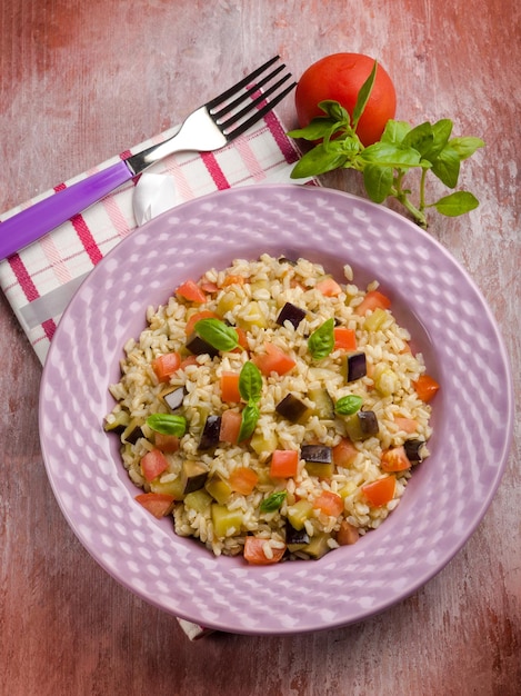 Risotto aux aubergines et tomates fraîches