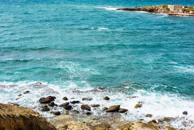 Rivage rocheux à Alghero