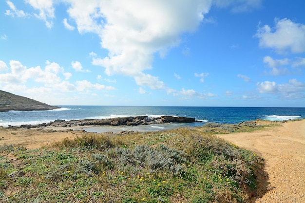 Rivage rocheux à Argentiera Sardaigne