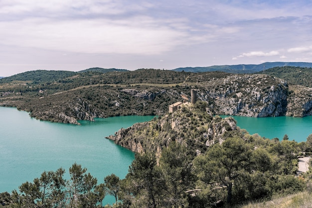 Rivière Cinca à Torreciudad, Espagne