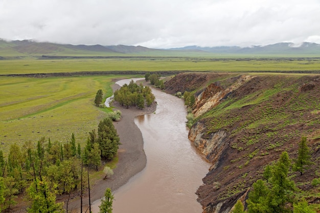 La rivière Orkhon est une rivière de Mongolie