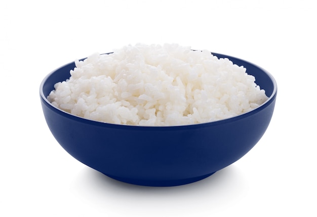 Riz dans un bol sur un blanc