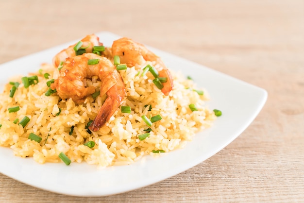 riz frit aux crevettes