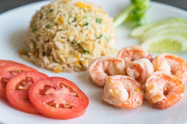 riz frit aux crevettes