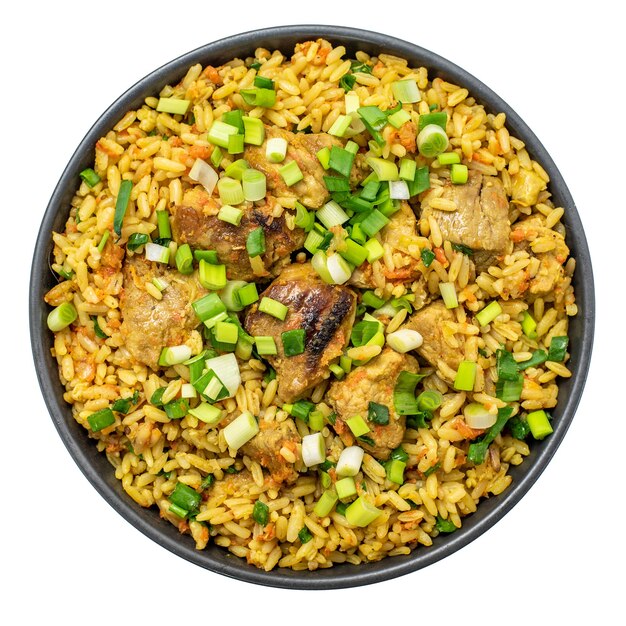 Riz pilaf avec carotte de viande et bol d'oignon. Isolé sur fond blanc. Vue de dessus.