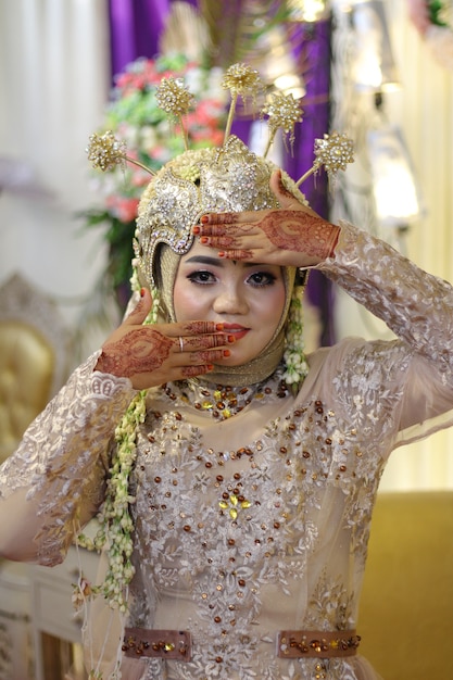 Robe de mariée traditionnelle femme de java