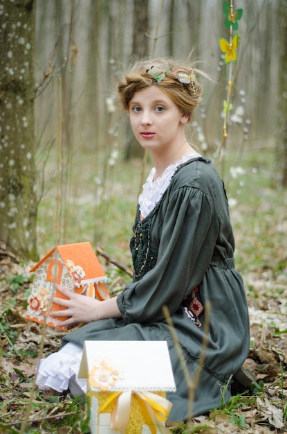 Robe vintage de style médiéval de jeune fille