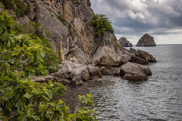 Rocher près de la datcha de Tchekhov à Gurzuf, Crimée