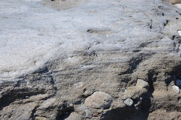 Rochers au bord de la côte