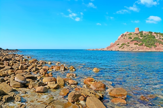 Rochers dans la côte de Porticciolo Sardaigne