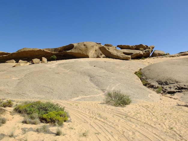 Rochers sur le désert Windhoek Namibie