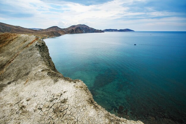 Rochers et mer