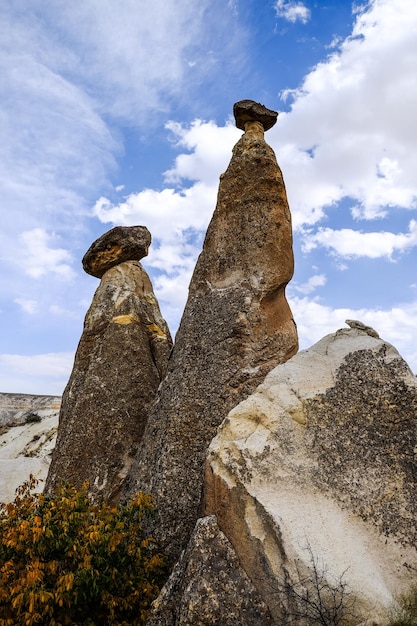 Roches en forme de champignon en Cappadoce Turquie Montagnes en forme de champignon