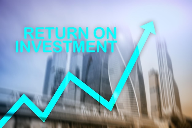 ROI Retour sur investissement Négociation d'actions et concept de croissance financière sur fond de centre d'affaires flou