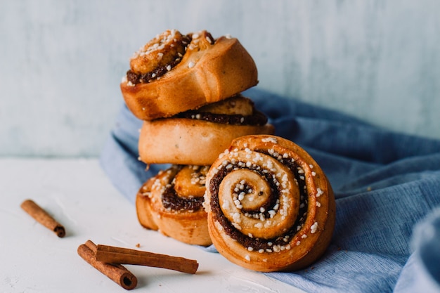 Photo rouleau de cannelle, recette traditionnelle de noël scandinave