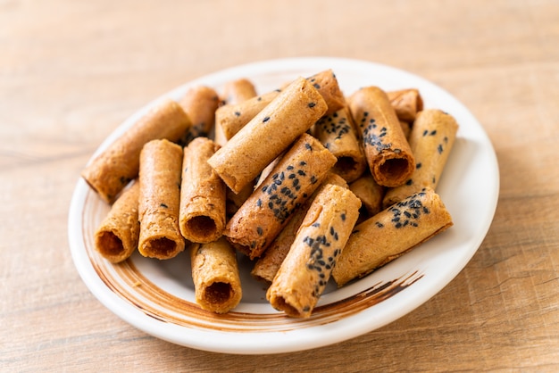 Rouleau de noix de coco croustillant thaïlandais