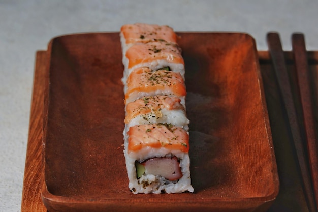 Rouleau de sushi japonais