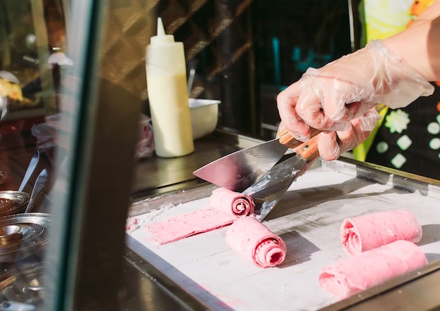 Rouleaux de crème glacée sautés au congélateur