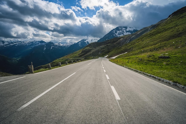 Route au col de montagne Grossglockner Autriche