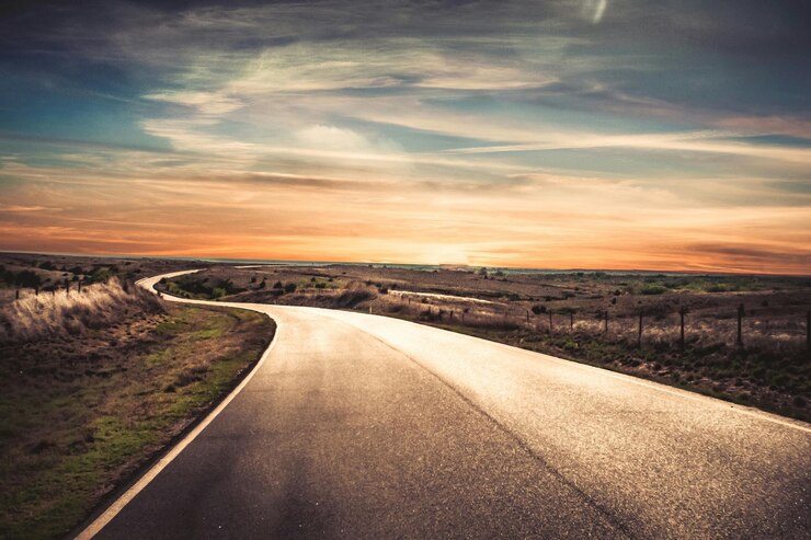Photo route de campagne au coucher du soleil