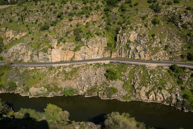 Route sur la colline dans la ville de Toldeo en Espagne