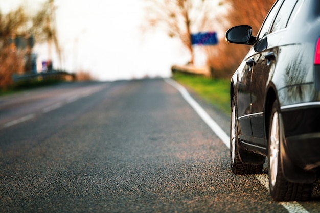 Route Floue Et Voiture, Fond De Mouvement De Vitesse