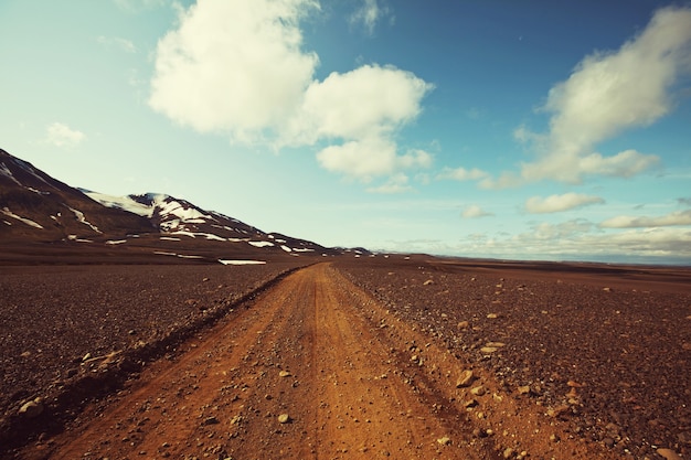 Route de gravier en Islande