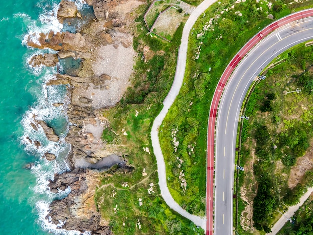 Route de l'île du littoral de la photographie aérienne