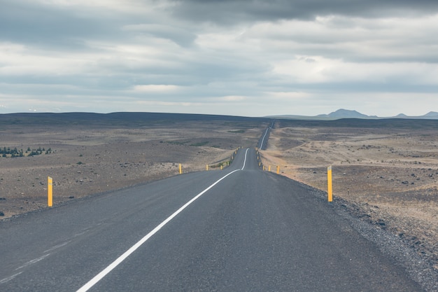 Route islandaise sans fin